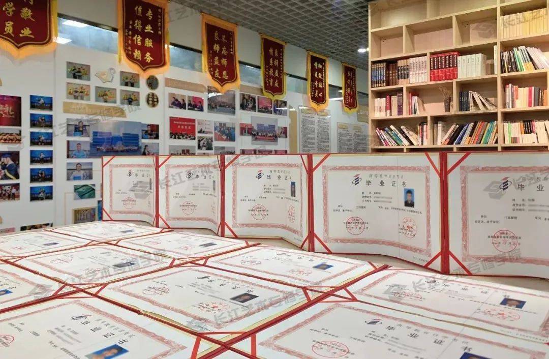 中国地质大学文凭(中国地质大学学位要求)