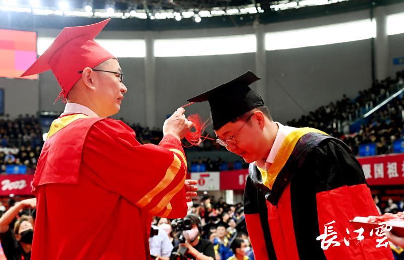 武汉理工大学毕业证什么样
